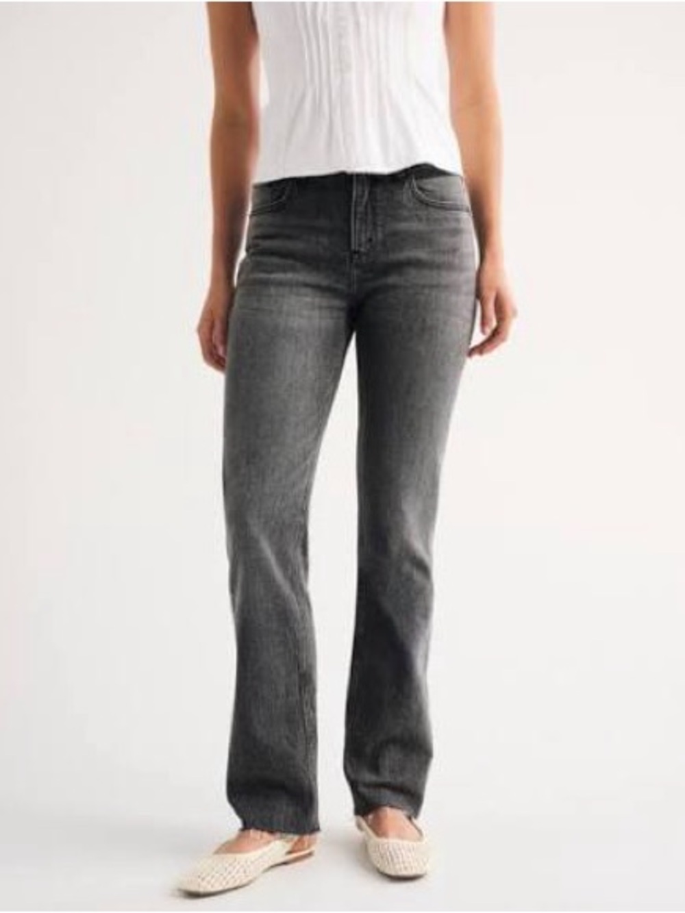 Abercrombie The 90s Straight Mid Rise Jeans - 27/4R
